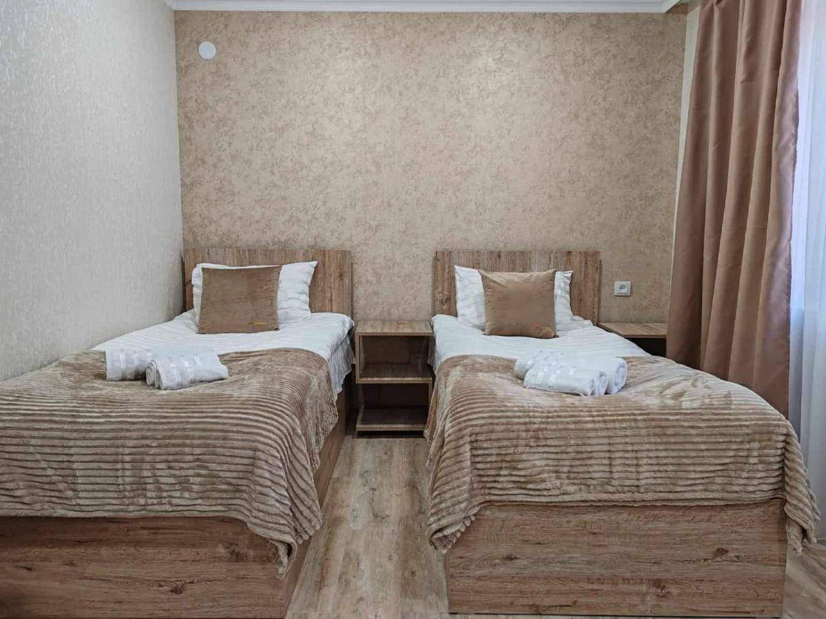 Sun House Hotel Yeghegnadzor Exterior foto