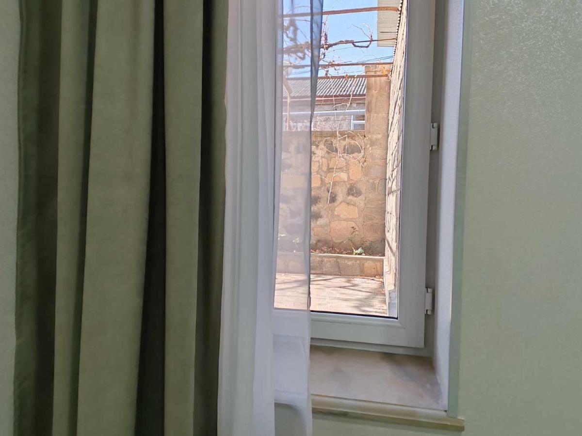 Sun House Hotel Yeghegnadzor Exterior foto